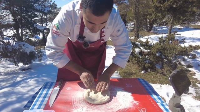Простой и быстрый рецепт ХАЧАПУРИ ПО-АДЖАРСКИ (лодочка), ИМЕРЕТИНСКИЙ и МЕГРЕЛЬСКИЙ на гриле WEBER. смотреть онлайн