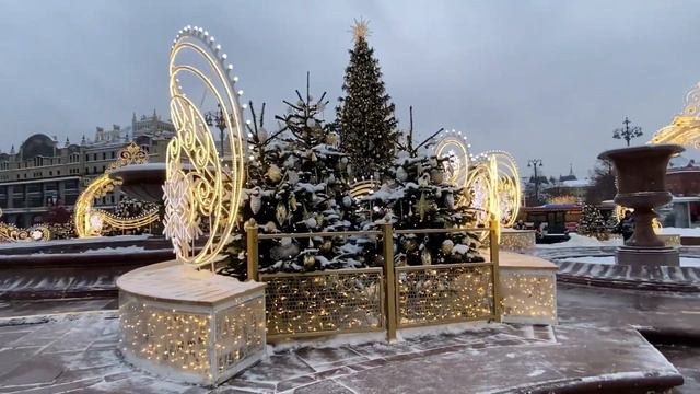 Москва новогодняя. Театральная площадь.