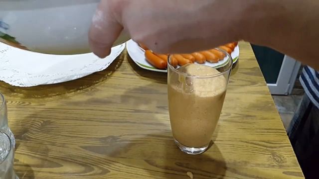 Сосиска в тесте в кукурузном кляре по-американски с соусом тартар смотреть онлайн