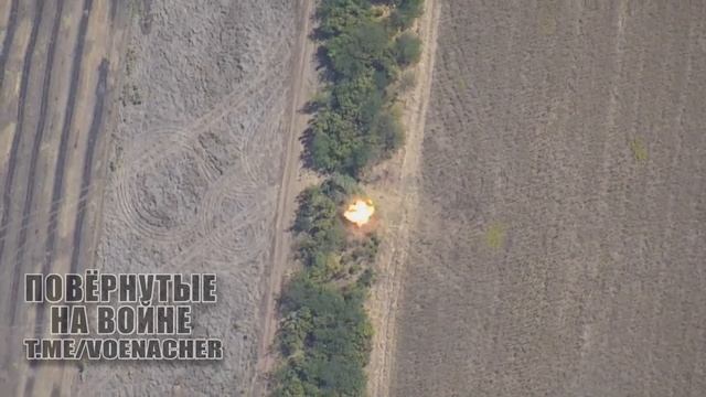 Удар «Ланцетом» замаскированной гаубице М777 ВСУ/Strike at the AFU M777 howitzer by "Lancet" UAV