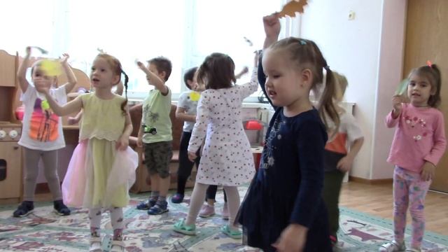 ДО "Детство". Нетрадиционная техника рисования. "Печать листьями" смотреть онлайн