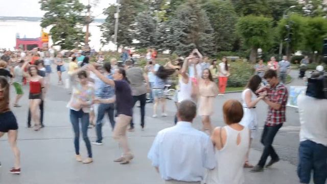 Встретимся у фонтана 2 смотреть онлайн