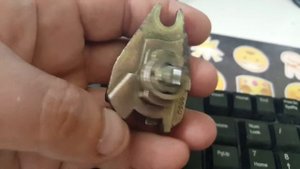 Замок багажника (задней двери)  Тойота Витц 2000г.