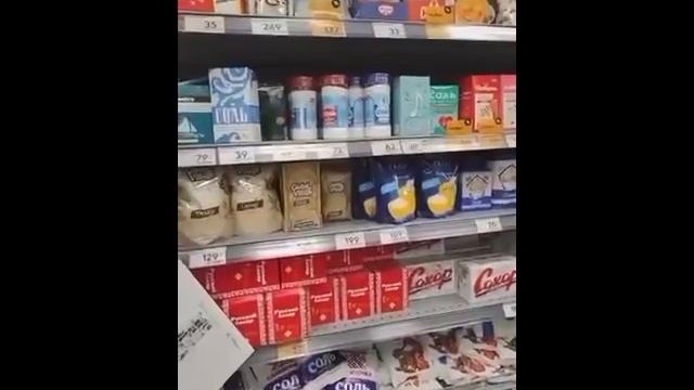 Поляк снял видео в обычном российском магазине