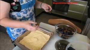 Пирог с крошкой и сливами. Маринкины творинки