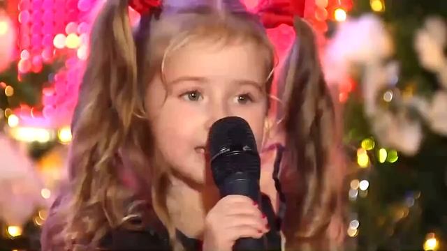 Маленькая девочка классно поет! 'А ты меня любишь'♪ смотреть онлайн