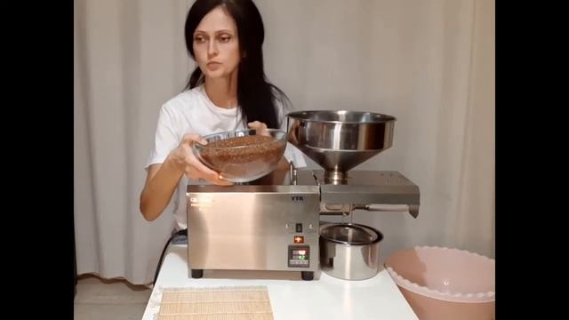 Маслопресс шнековый профессиональный. Отжим масла льна в домашних условиях.