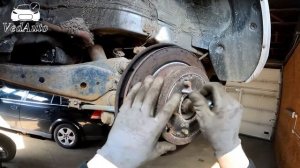 Toyota Rav 4 III замена тросов ручника и задних дисков