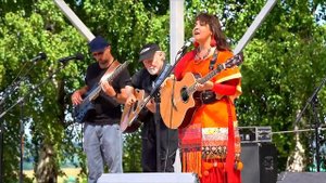 В горнице моей светло - исполняет Марина Капуро. Стихи Николая Рубцова,  музыка Александра Морозова