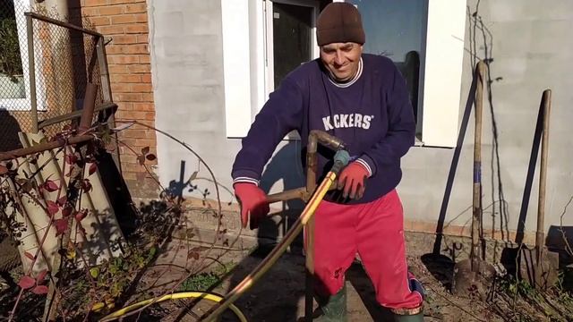 Бурение скважины от А до Я, весь процесс в видео за 13,5 минут. смотреть онлайн