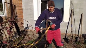 Бурение скважины от А до Я, весь процесс в видео за 13,5 минут.