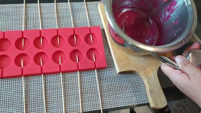 Как сделать леденцы из изомальта? смотреть онлайн