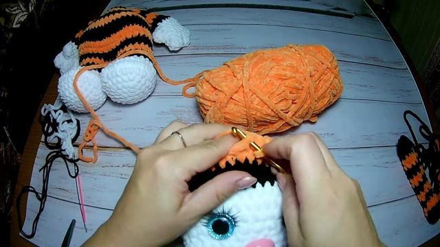 Тигр крючком по МК irinastrazs. Часть 3. Подробный МК для начинающих. смотреть онлайн