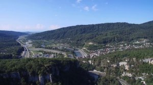 Виды с высоты гор на SkyPark и каньон реки Мзымта