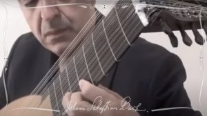 И.С. Бах. Прелюдия из сюиты для лютни соль-минор, BWV 995. Исполняет Xavier Díaz Latorre (лютня).