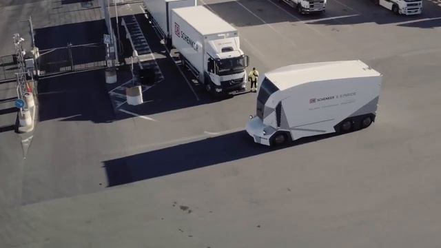 Первое коммерческое использование беспилотного грузовика смотреть онлайн