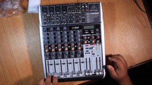 Consola Behringer Xenyx QX 1204 usb | UNBOXING