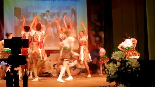 Хореогр. коллектив "Сказка" с.Пестрецы 20.05.16г. смотреть онлайн