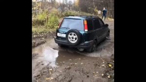 Honda CR-V покатушки по грязи