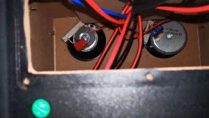 Разобрал Eltronic 20-11в шоке 2 твиттера и внутривсе из МДФ!