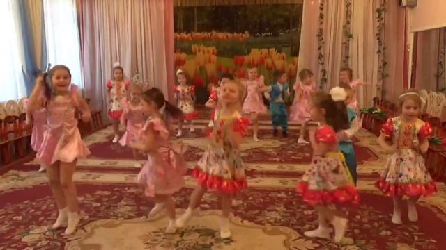 Танец " Ручки-ручки"