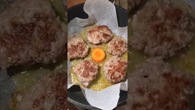 Как жарить котлеты на сковороде без брызг раскаленного масла? Cекреты старого тренера :)