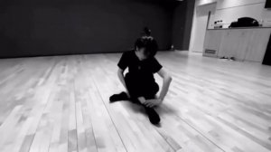 Stray Kids (Hyunjin) "when the party's over" (Billie Eilish) Dance Practice