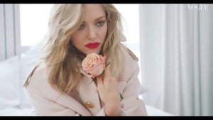 Аманда Сейфрид на съёмках для сентябрьского номера Vogue