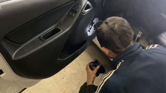 Замена штатных динамиков lada granta на dl audio Raven 130 смотреть онлайн