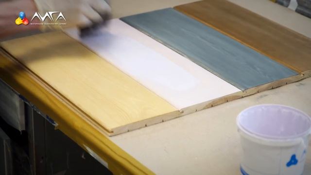 182. Автомат Калашникова среди красок для покраски домов - лазурь Renner YM M349 смотреть онлайн