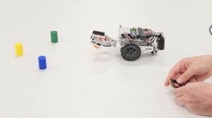 Radio Tilt-controlled cyber:bot with Gripper 3.0