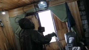 Изгоняем ос с гаража. Осинное гнездо.