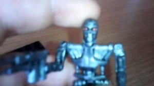 Лего минифигурка терминатора.