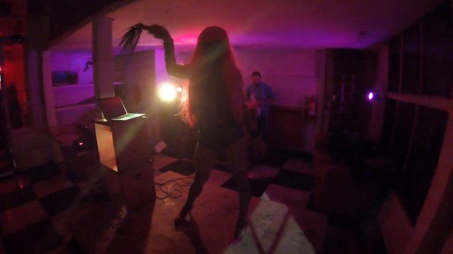 Before show Pussy Masochist. смотреть онлайн