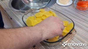 Картофельная запеканка с говядиной в духовке.