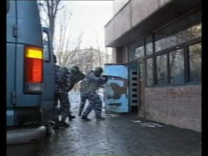 Кто ходит в гости по утрам.  Подсъемки к программе "Радиопираты". Спецназ задержание