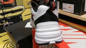 Видео Nike Air Monarch 4 415445 101 оригинал