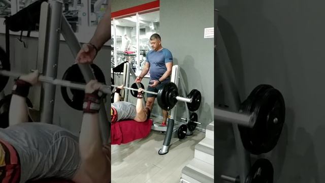 Жим штанги лёжа узким хватом головой вниз 85 кг на 10 раз! 28.03.19