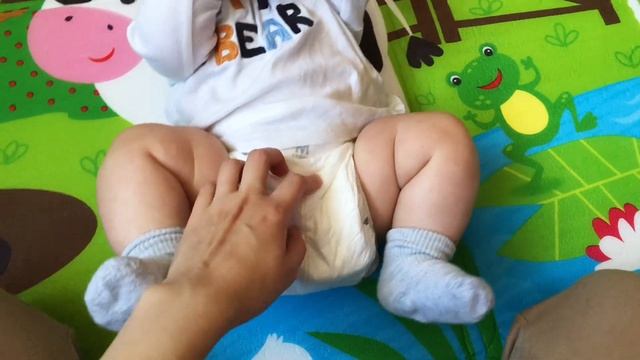 ВЛОГ: РАЗВИТИЕ В 5 МЕСЯЦЕВ / РЕЖУТСЯ ЗУБЫ / ВЕС И РОСТ МАЛЫША смотреть онлайн