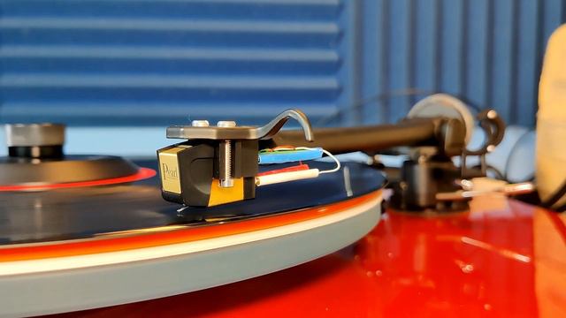 Piece Of Your Action - Mötley Crüe 🎸 Rega Planar 2, Sumiko Pearl, Little Bear T11 Tube Preamp смотреть онлайн