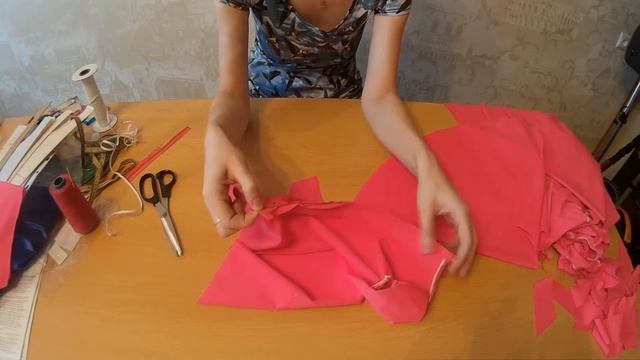 Простое рейтинговое платье смотреть онлайн