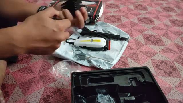 Hair Clipper Geemy GM 1017 смотреть онлайн