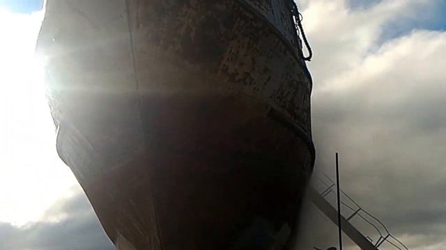 Ремонт, очистка и покраска корабля. смотреть онлайн