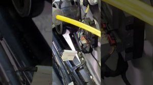 Установка подсветки в двери на AUDI A6 C6