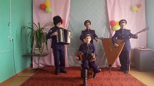 Солист ансамбля Саратовские гармошки Урманов Никита. Попурри на военные темы