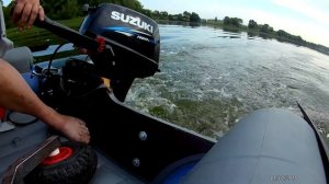 не хочет катамаран вирта ехать, брызги прямо в лодку, прохваты, отдам лодку назад