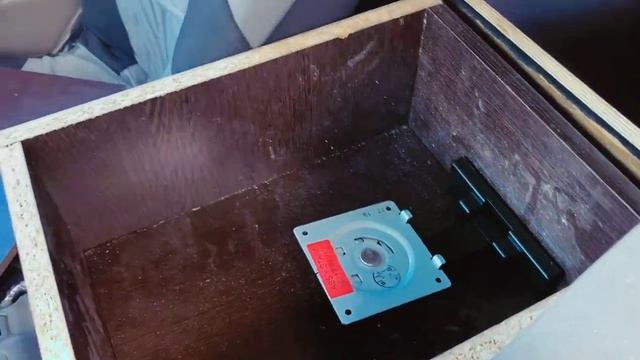 Продолжаю делать подлокотник ,грунтую диски. смотреть онлайн