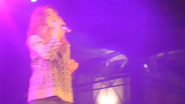 Julie Zenatti ( Concert 100pour100 Tarbes 26/06/2014 ) смотреть онлайн