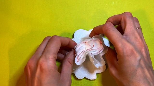 Нежные цветы из туалетной бумаги БЫСТРО и ЛЕГКО. DIY tissue paper flower. Весенние поделки из бумаг
