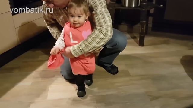 как сделать ребенку платье из взрослой майки смотреть онлайн